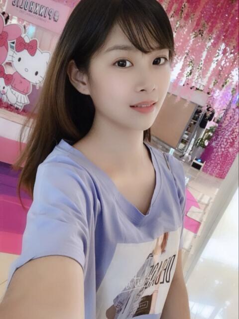 新人あかりちゃん