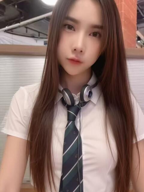 新人ひかりちゃん